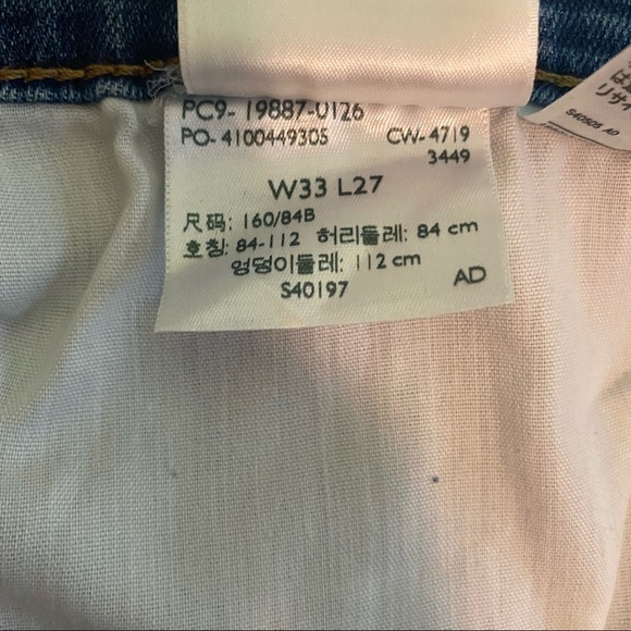 LEVI’S Sculpt Boyfriend Fit Tapered Leg Jeans NWT 33/16 Relaxed distressed - Picture 11 of 13